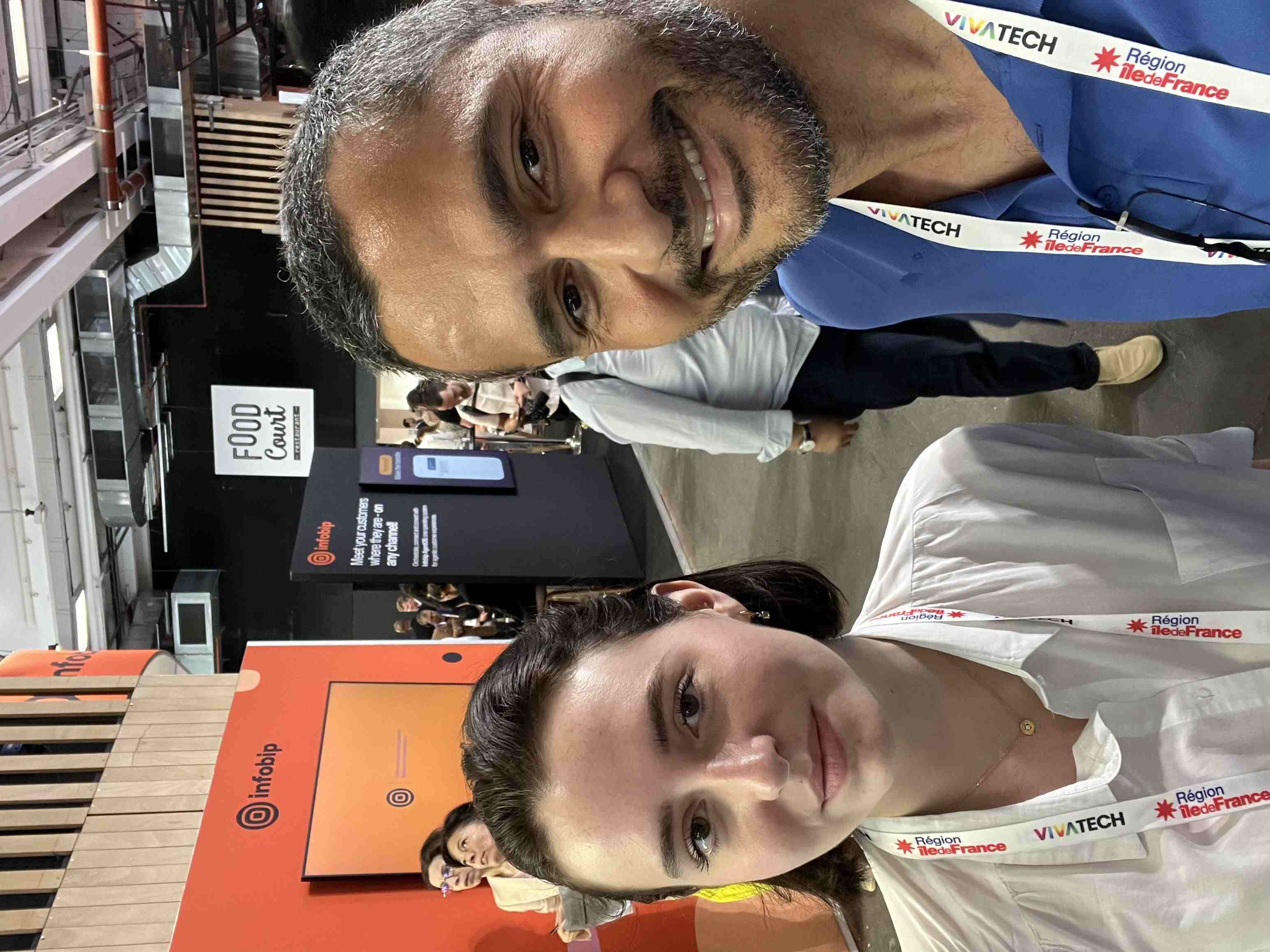 Marceau Michaud (Junior Entreprise ECE) au stand Yuto