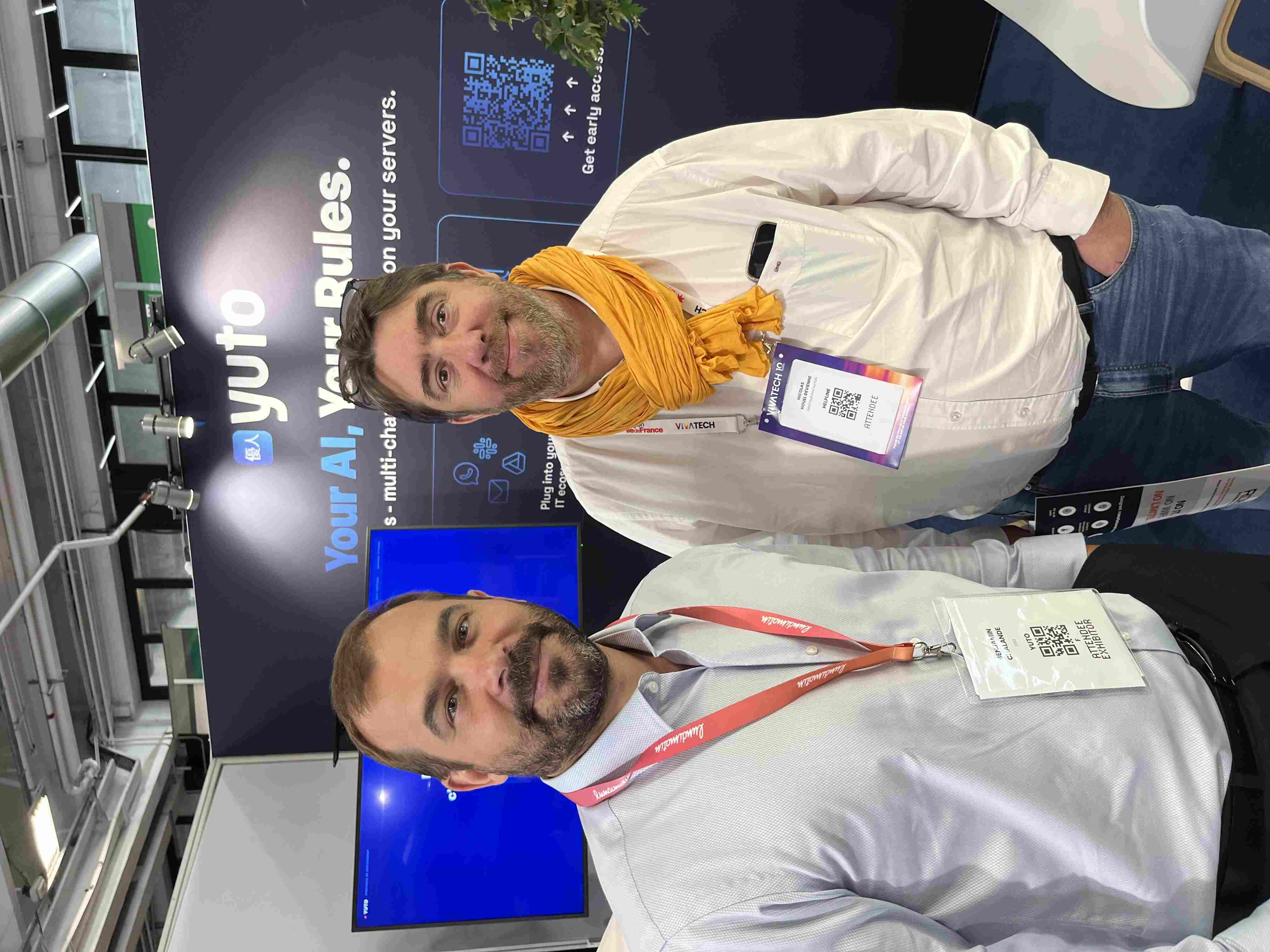 Benjamin et Nicolas (Helpline) au stand Yuto